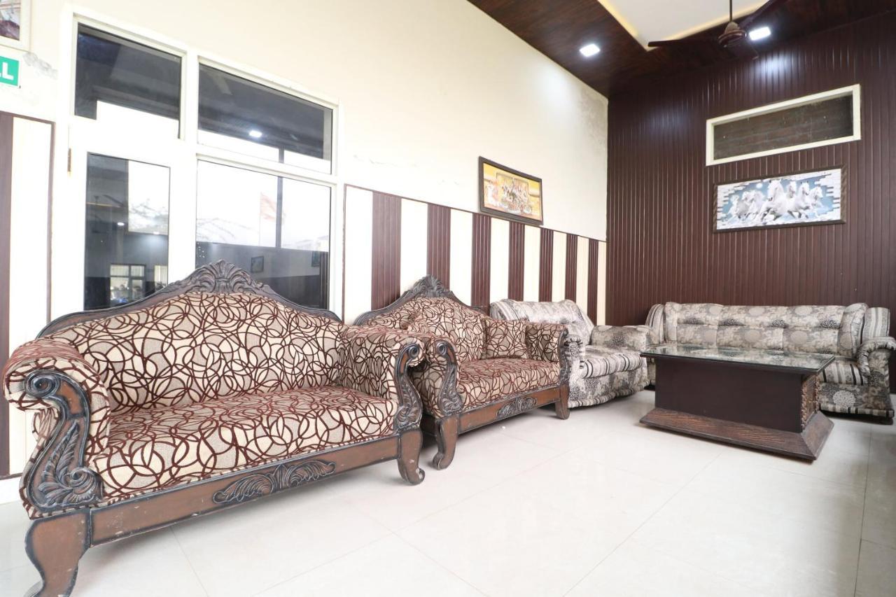 Oyo 28338 New Life Otel Banur Dış mekan fotoğraf